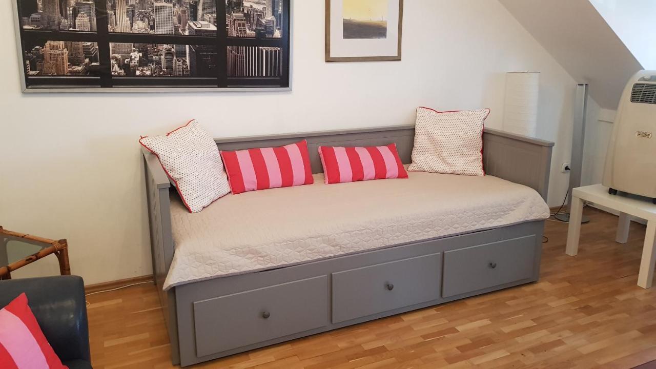 Апартаменты Luna City Apartman Шопрон Экстерьер фото